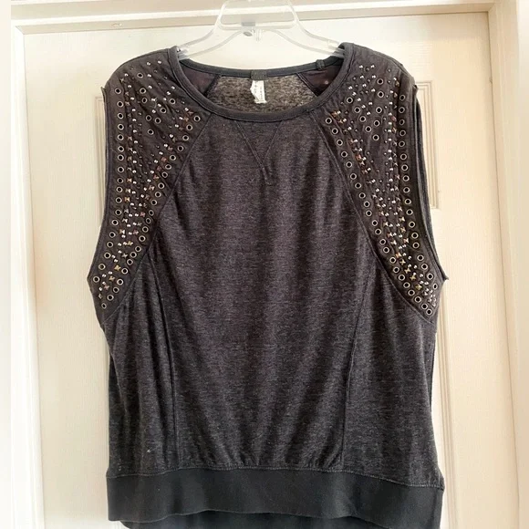 We The Free Dark Gray Muscle Tee w/ Grommets - Picture 2 of 6